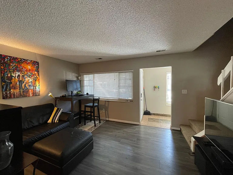 770 W Moorhead Cir #C — Photo 4