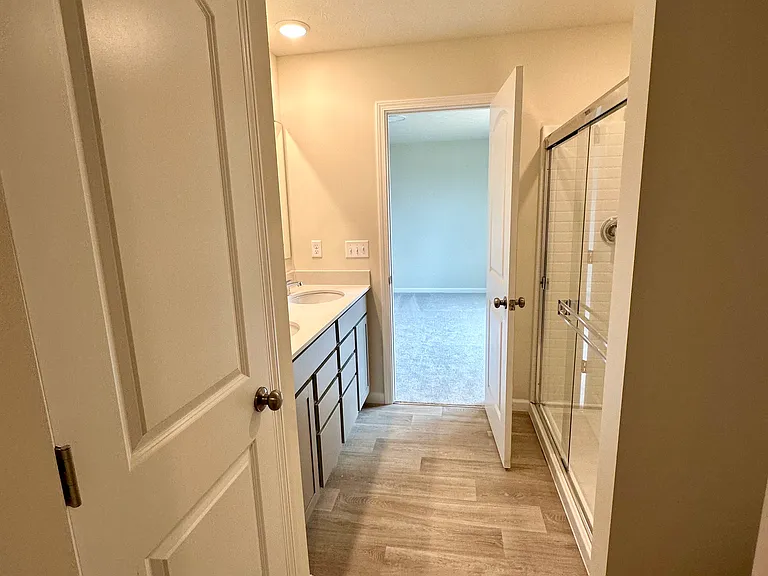 3790 Riverstone Dr — Photo 23