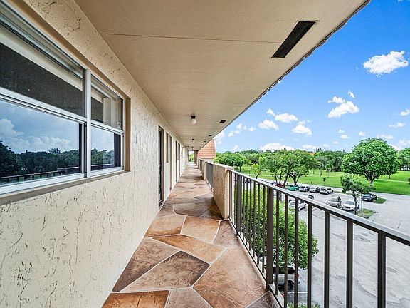 4th image of 6201 N Falls Circle Dr APT 405