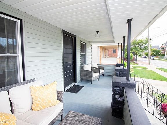 2nd image of 2087 Quail St