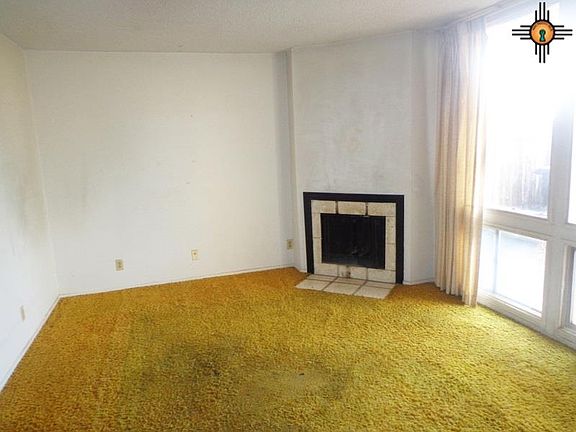 4th image of 2202 Collins Dr