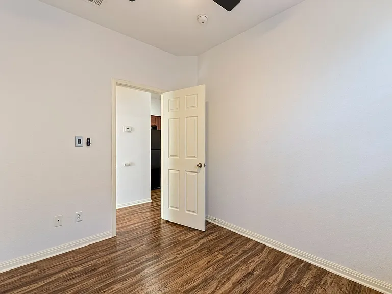 4601 Best Way — Photo 8