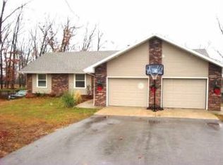 1840 N Deer Ln, Nixa, MO 65714