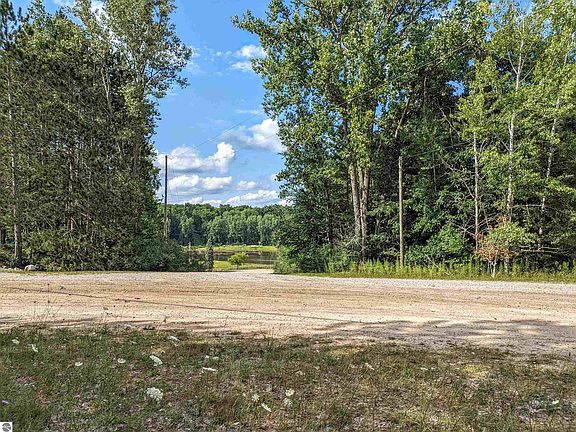 2nd image of S Forest Lake Dr