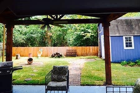 3rd image of 1307 Wildwood Dr