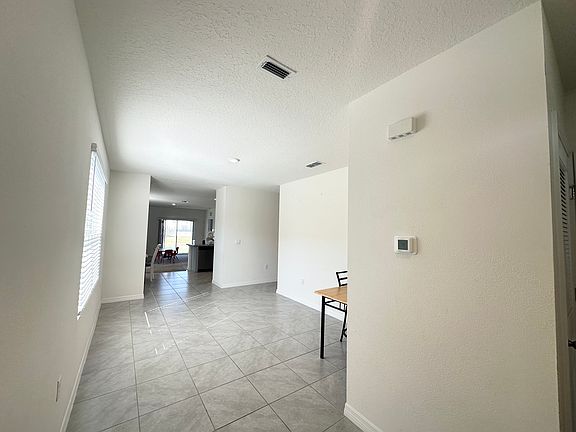 3rd image of 713 Brooklet Dr
