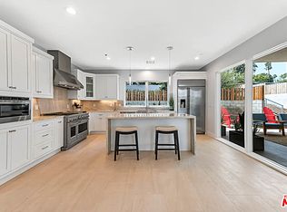 375 Havendale Dr, Pasadena, CA 91105