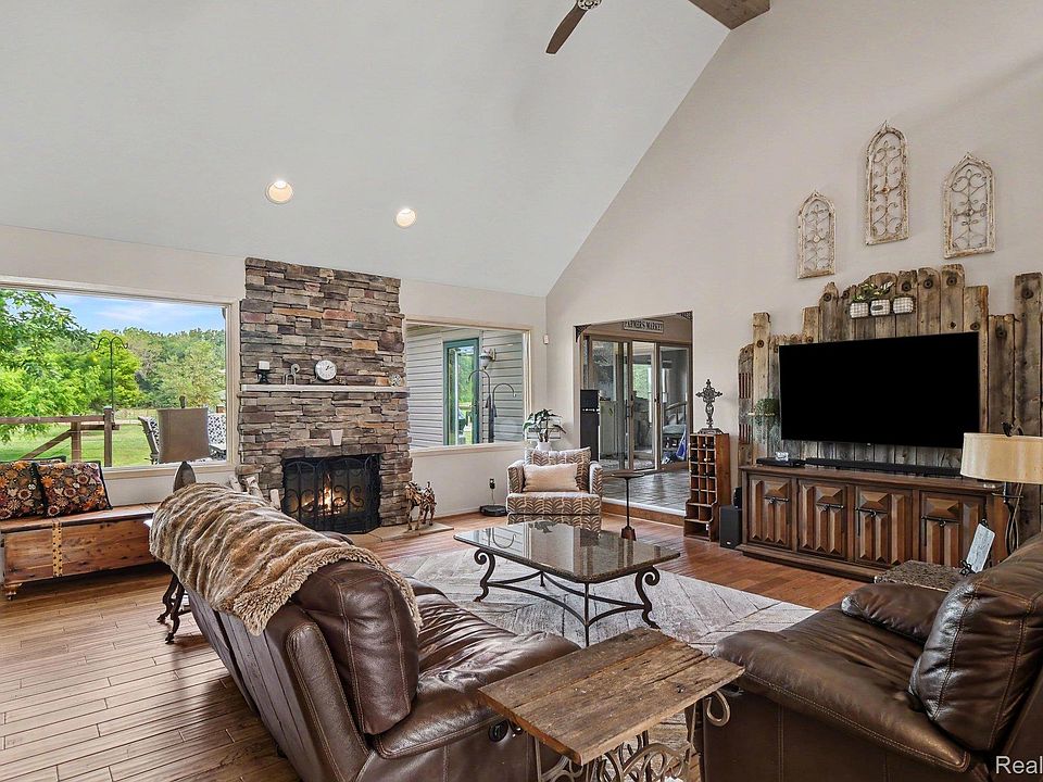 27800 Van Horn Rd, photo 8
