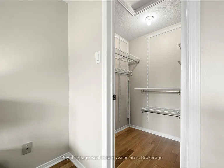 438 Claremont Cres — Photo 27