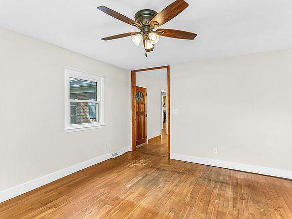 3rd image of 5324 Revere Rd