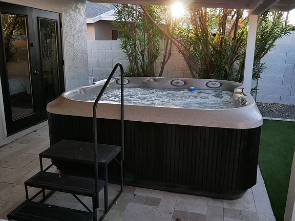 Hot tub