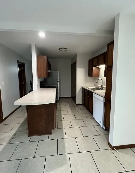 1950 Maple Ave #1950 — Photo 8