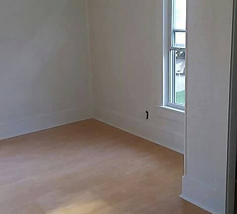 2nd image of 211 Preston St