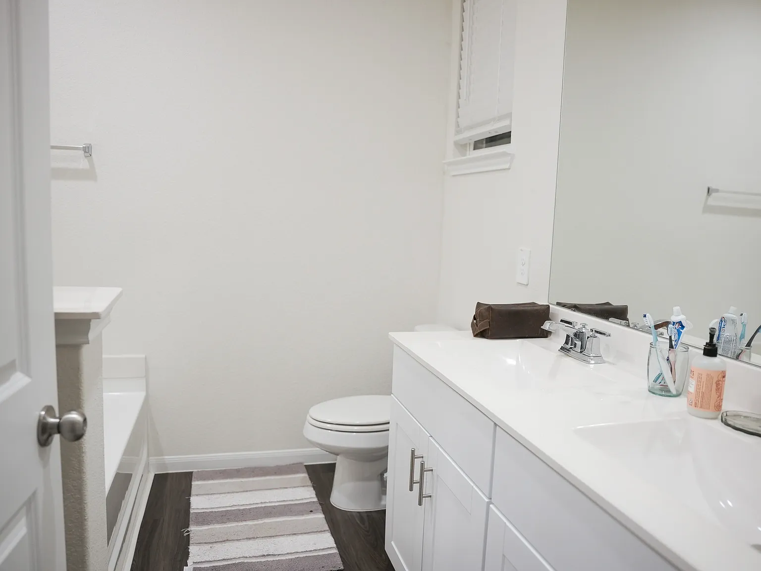 3 bed, 1504 sqft, $2,200 — Photo 3