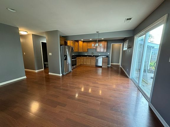 3rd image of 8600 W 169th St
