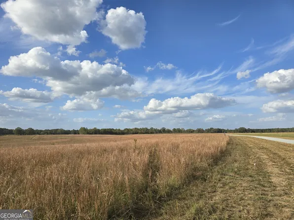 15 Hay Field Rd, Cochran, GA 31014