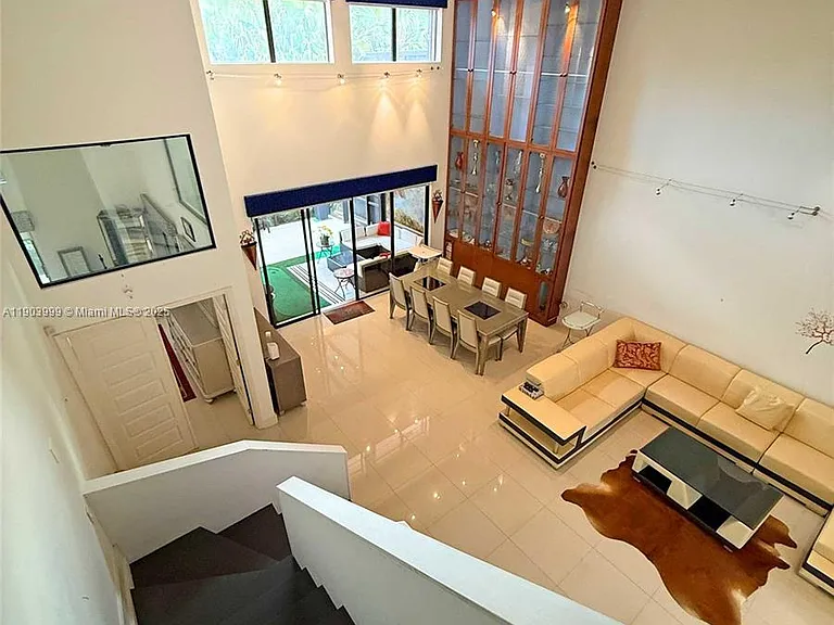9318 NW 50th Doral Cir S — Photo 14