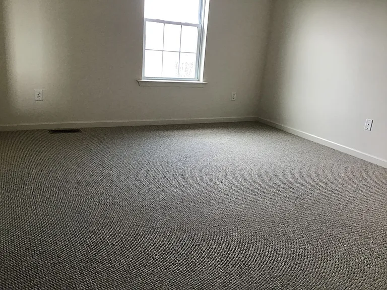 2809 Mannerchor Rd — Photo 12