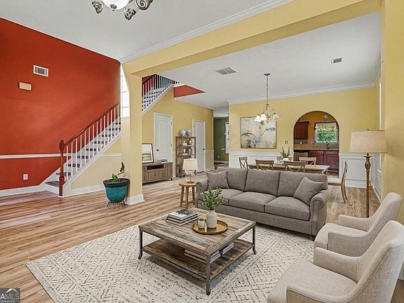 4th image of 1420 Rose Terrace Cir