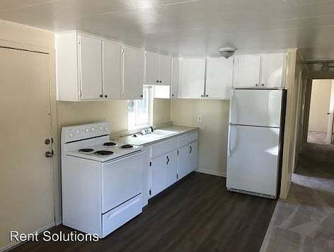 4th image of 3921 12th Ave S