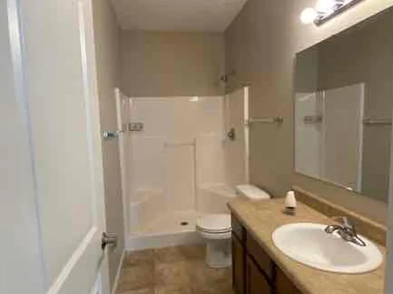 2433 Fleming Dr — Photo 6