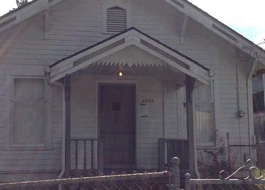 4th image of 2784 E 1st St