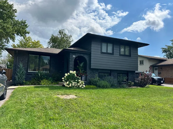 30 Colonial St, Welland, ON L3C 5W5