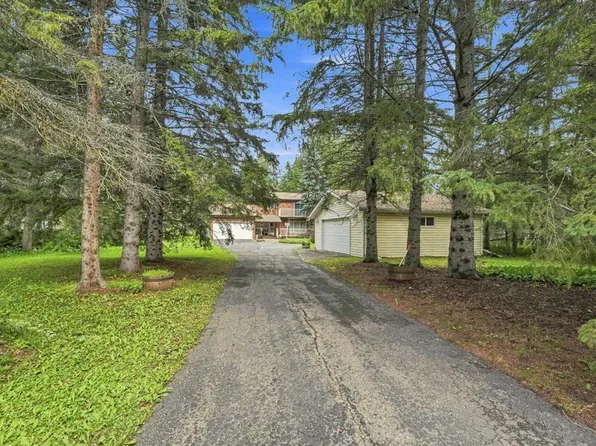 25 S Parkland Dr, Parkland Beach, AB T0C 2J0