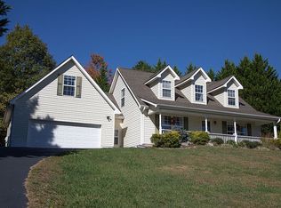 44 Worthington Ln, Weaverville, NC 28787