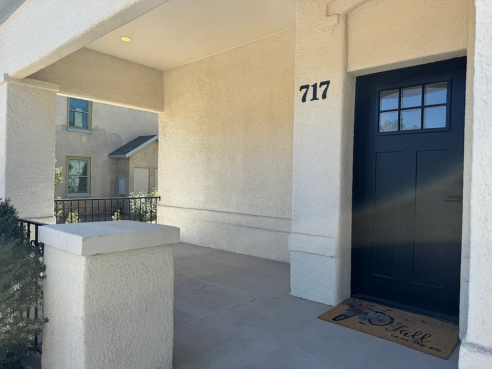 Covered Front Porch