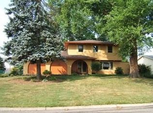 9897 Circle Dr, Pickerington, OH 43147