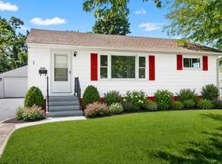2110 Delaware Rd, Waukegan, IL 60087