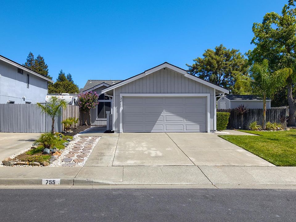 1st image of 755 Oakvale Way