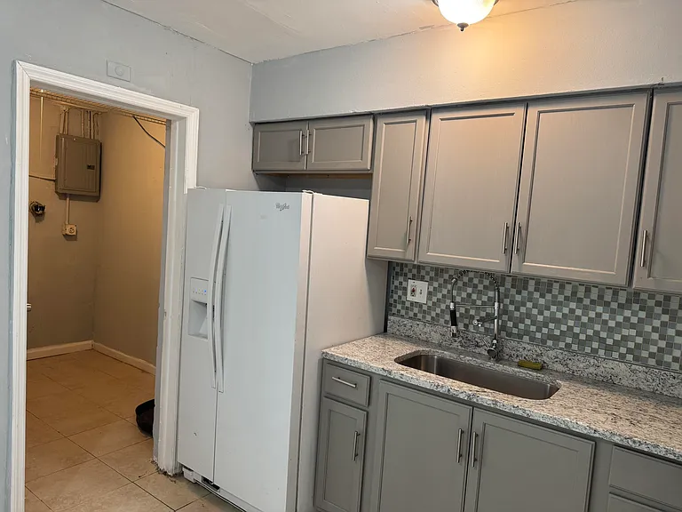 1740 SW 70th Way — Photo 10
