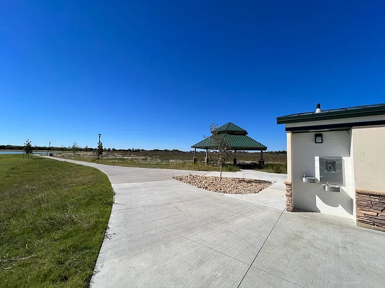 2817 Diamondback Dr — Photo 30