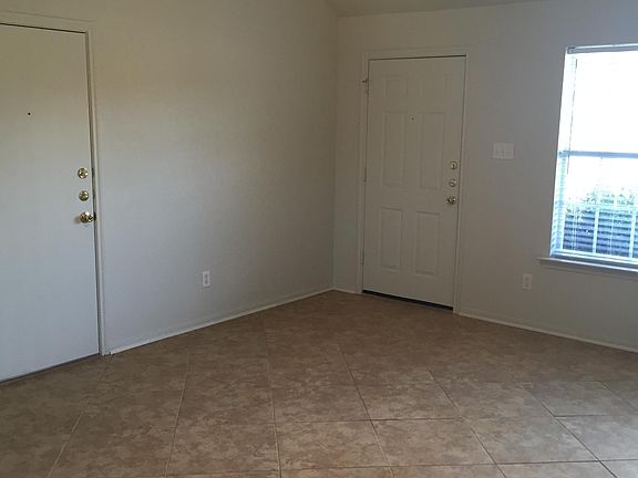 2nd image of 1509 Pueblo Trce #A