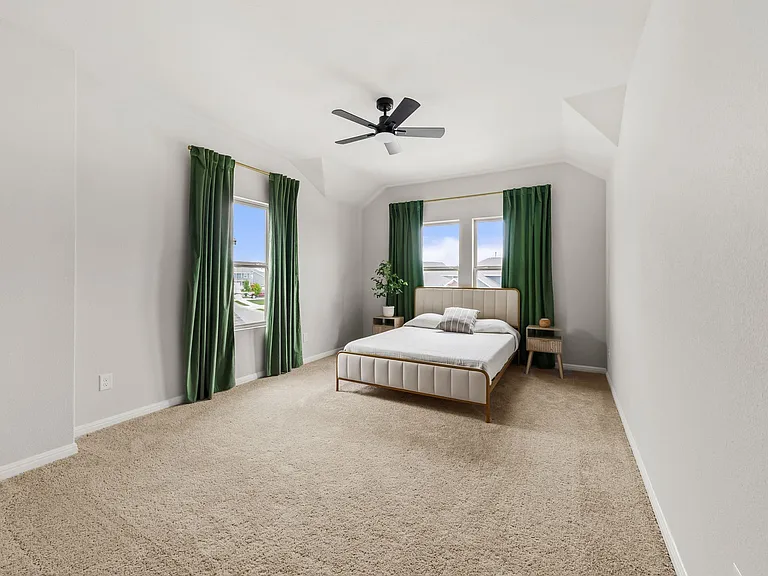 217 McCrae Dr — Photo 24