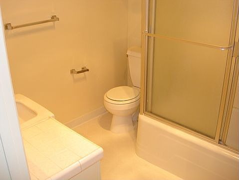2nd image of 15444 Vanowen St #4