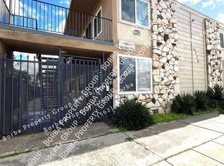 1336 Walnut Ave #10, Long Beach, CA 90813