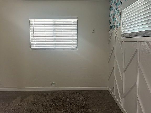 4th image of 4207 E Avalon Dr