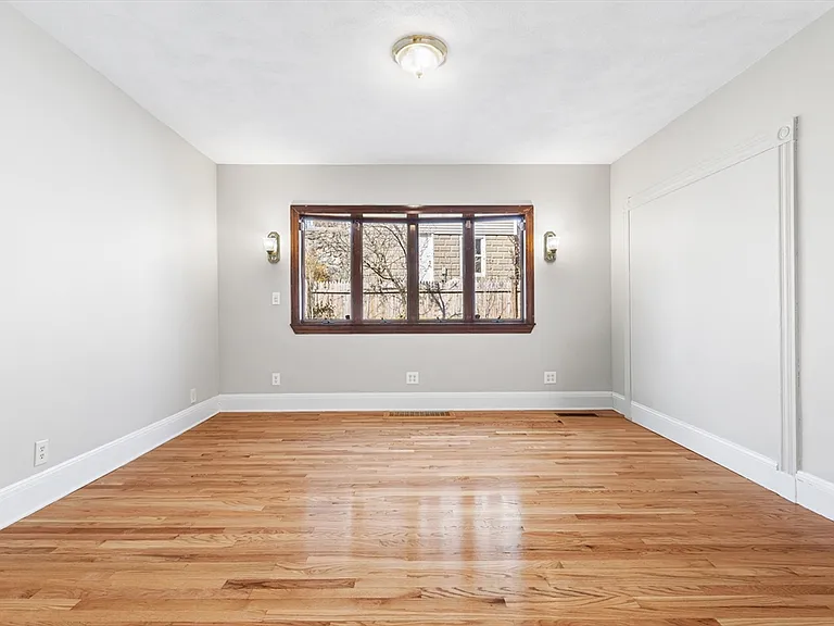 1 Oak Grove Ct #1 — Photo 7