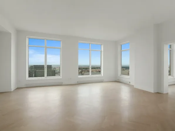 30 Park Place image 2 of 8