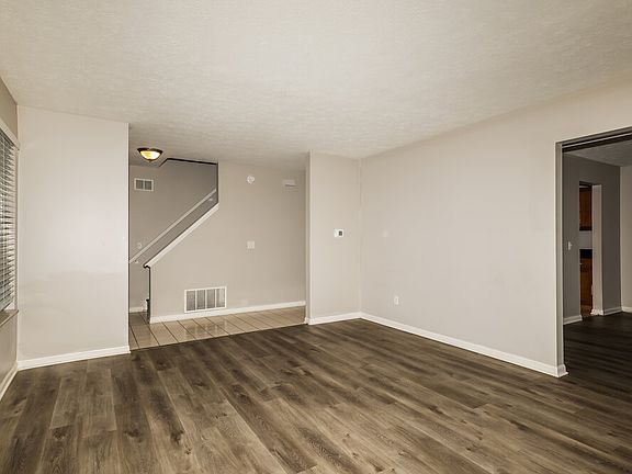 4th image of 1861 Ambassador Ct
