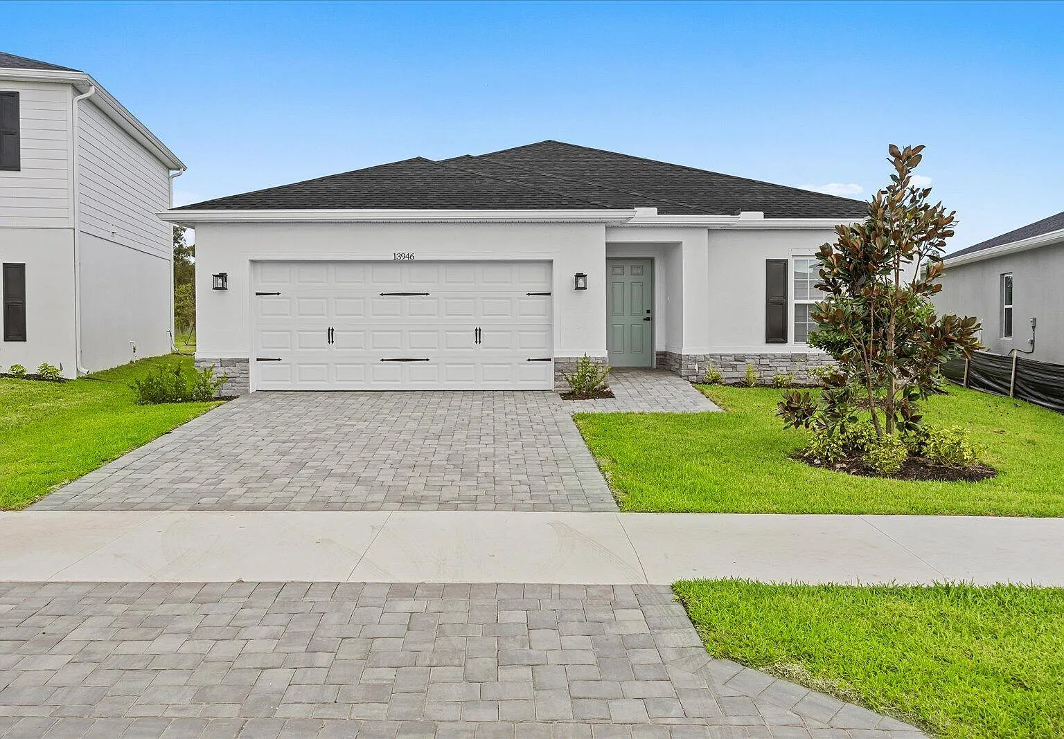 4 bed, 2.0 bath, 1850 sqft, $2,900 — Photo 3