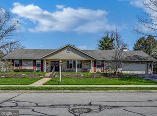1203 Lincoln Heights Ave, Ephrata, PA 17522