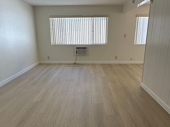 2nd image of 4168 Illinois St APT 8