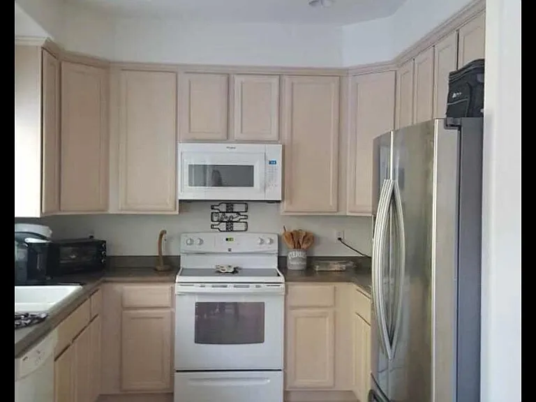 525 Barretta St — Photo 4