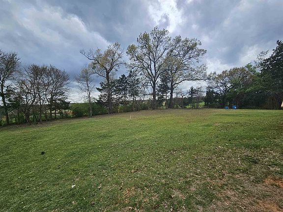 4th image of 90 County Road 1110