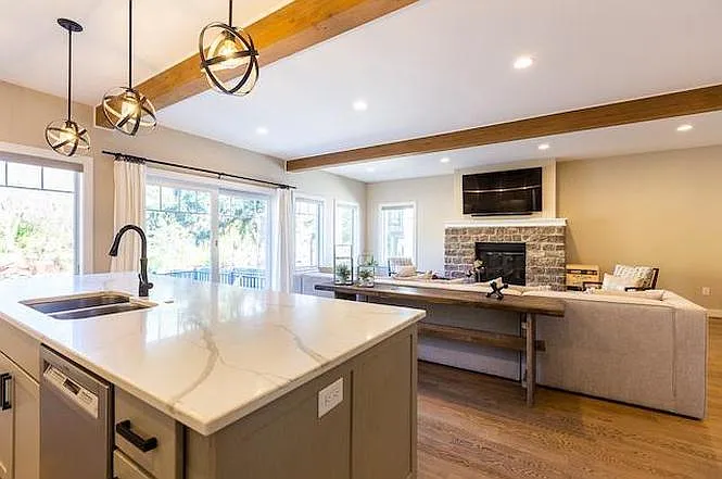 5200 Lake Mendota Dr — Photo 23