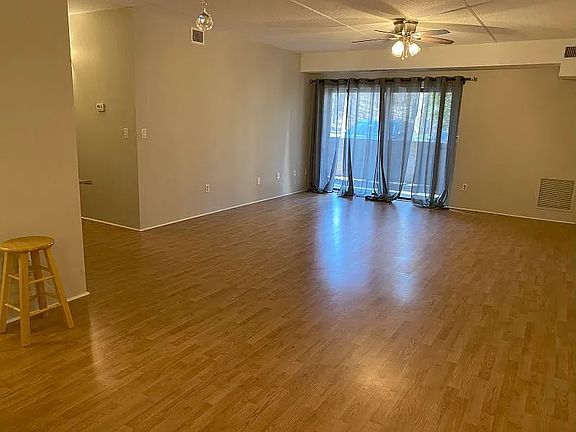 5th image of 289 Elm St #14